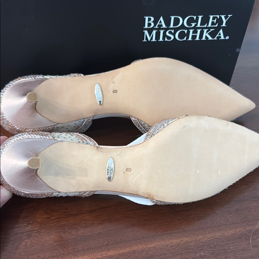 Badgley Mischka Rose Gold Madelyn Kitten Heel - Picture 8 of 8